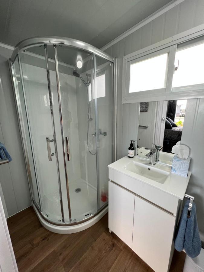Raglan Seaview Cabin Exteriör bild